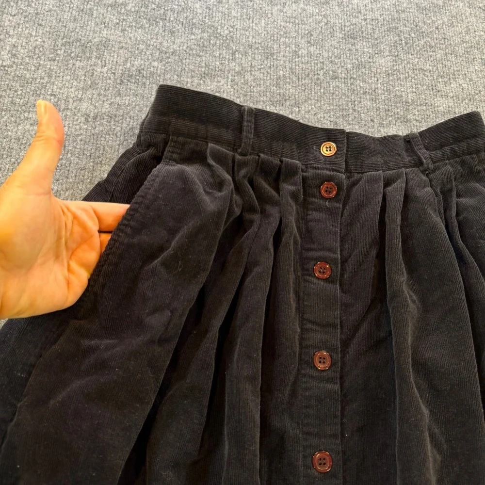 Vintage Susan Bristol Black Corduroy Button Midi Skirt Pockets Pleated Size 10